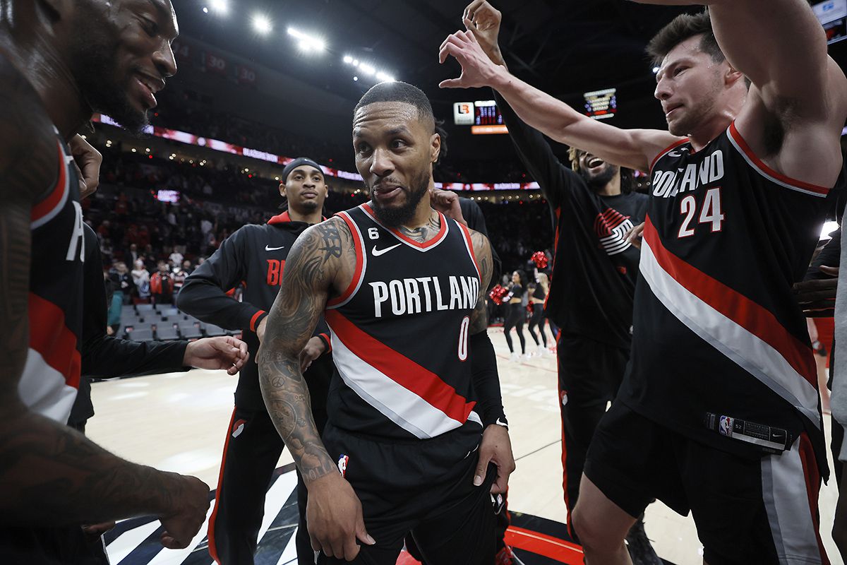 Ο Λίλαρντ θέλει τον Γιάννη στο Πόρτλαντ και το δείχνει μέσα από τα social media