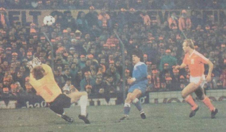 Ολλανδία – Ελλάδα 1-1 (1987): Όταν η Ευρώπη παραμιλούσε με την εμφάνιση της Εθνικής μας ομάδας!