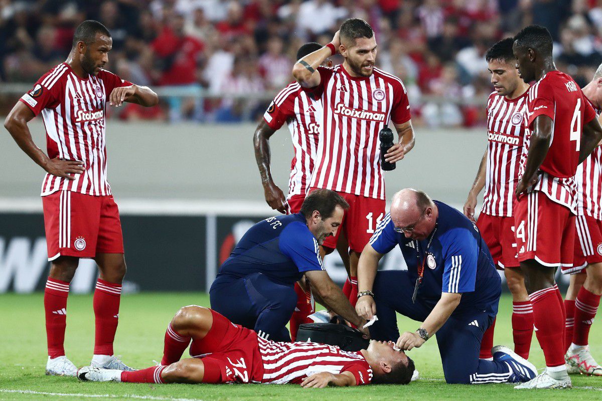 Η UEFA άλλαξε τον VAR στο ματς με τη Γουέστ Χαμ – Ο Χίνγκλερ αντί του Ρούπερτι που… δεν είδε την αγκωνιά του Σάλαϊ στον Έσε