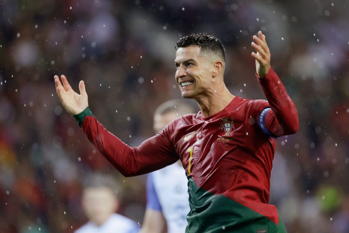 Ο λόγος που ο Κριστιάνο δεν ψήφισε στα FIFA Best Awards παρά την αρχηγία του στην Πορτογαλία (vid)