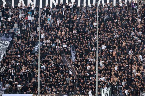 Απίστευτο απρόοπτο με οπαδούς του ΠΑΟΚ στο Ντίσελντορφ!