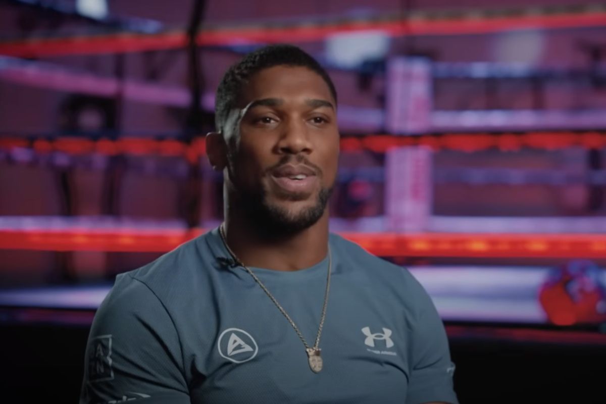 Ο πυγμάχος Άντονι Τζόσουα πλήρωσε 2.000 λίρες για να… κλειδωθεί σε ένα σκοτεινό δωμάτιο για τέσσερις μέρες!