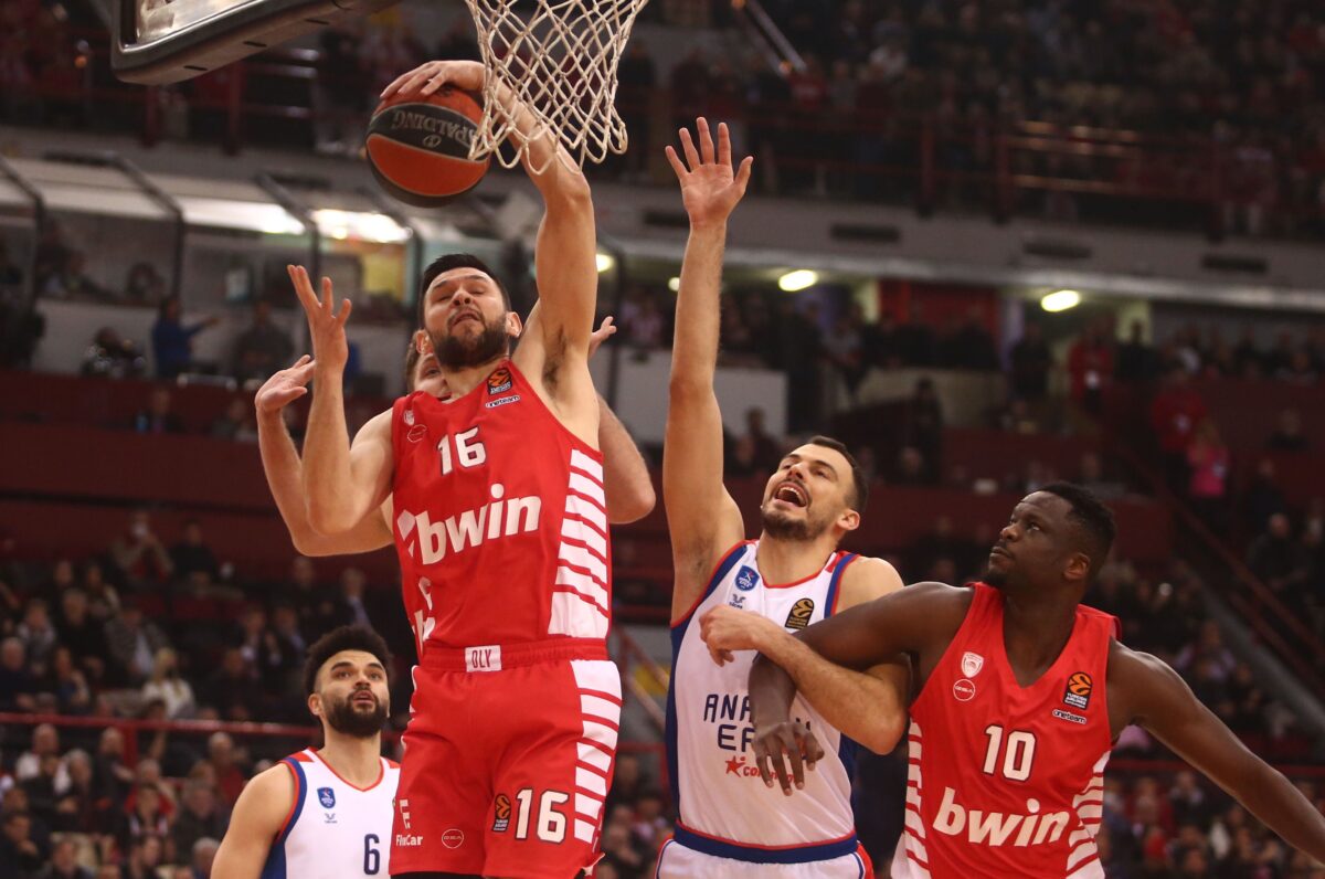 O Ολυμπιακός υποδέχεται στο ΣΕΦ την Αναντολού Εφές – Δύο… σούπερ ντέρμπι σε Βελιγράδι και Μαδρίτη