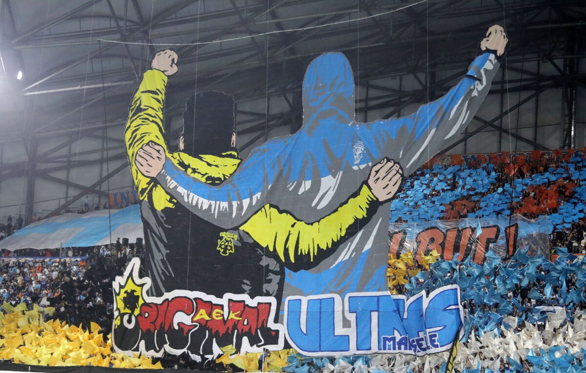 Το πάρτι των οπαδών της ΑΕΚ και της Μαρσέιγ μεταφέρθηκε από τη Μασσαλία στη Νέα Φιλαδέλφεια