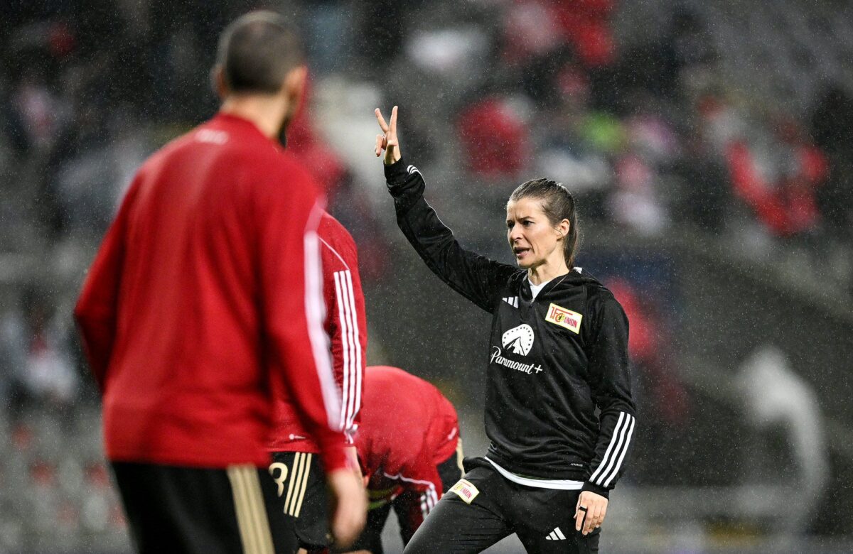 Έριξε κι άλλο «κάστρο» η Μαρί Λουίζ Έτα – Έγινε η πρώτη γυναίκα κόουτς σε αγώνα ανδρών στο Champions League