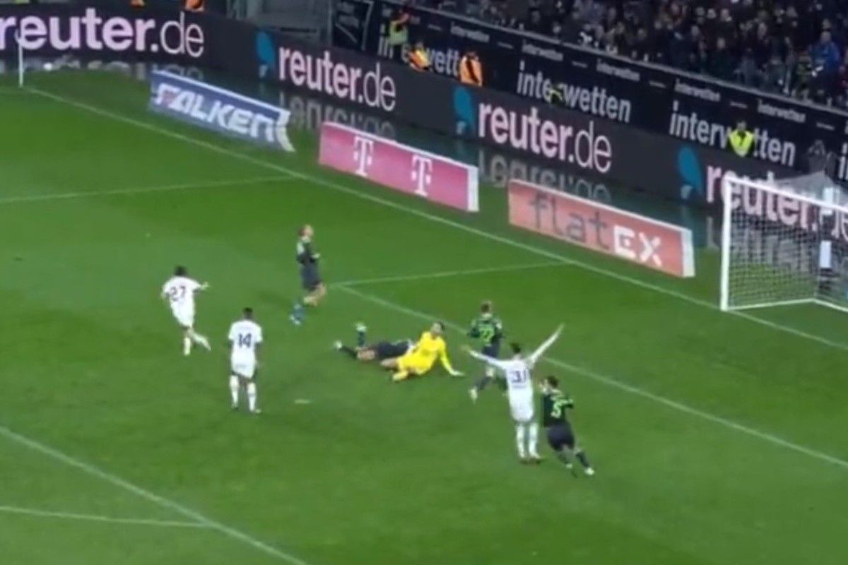 Άνετη νίκη για την Γκλάντμπαχ, 4-0 τη Βόλφσμπουργκ