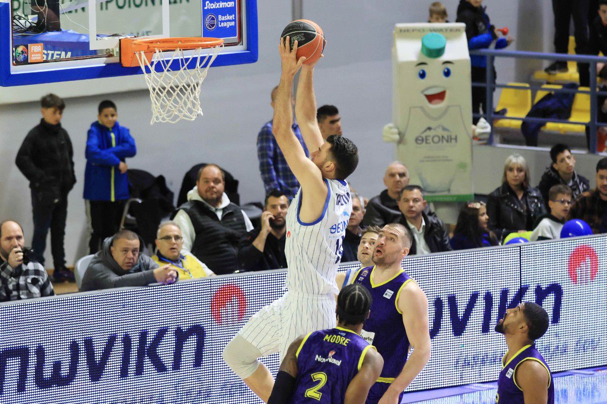 Έμεινε στην Καρδίτσα ο Χρηστίδης