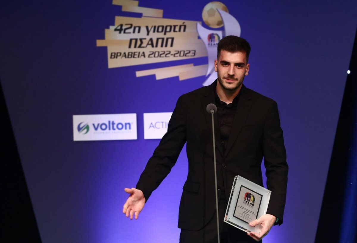 Γιοβάνοβιτς για Ιωαννίδη: «Δεν φεύγει, είναι το μέλλον του Παναθηναϊκού» – Τα «πυρά» στον Νικολαϊδη για Αλμέιδα (vid)
