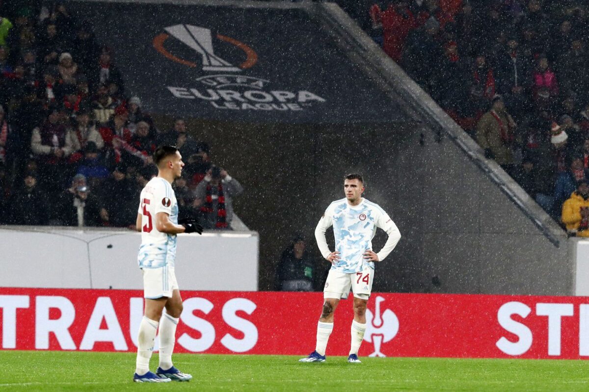 «Βατερλώ» του Ολυμπιακού στη Γερμανία: 4-0 η Φράιμπουργκ στο ημίχρονο – Δείτε όλα τα γκολ (vid)