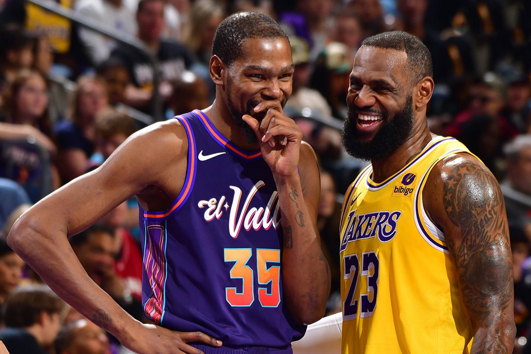 Ο ΛεΜπρόν έχει πάρει τον… αέρα του Ντουράντ – Οι Λέικερς νίκησαν τους Σανς και στο Φοίνιξ (vids)