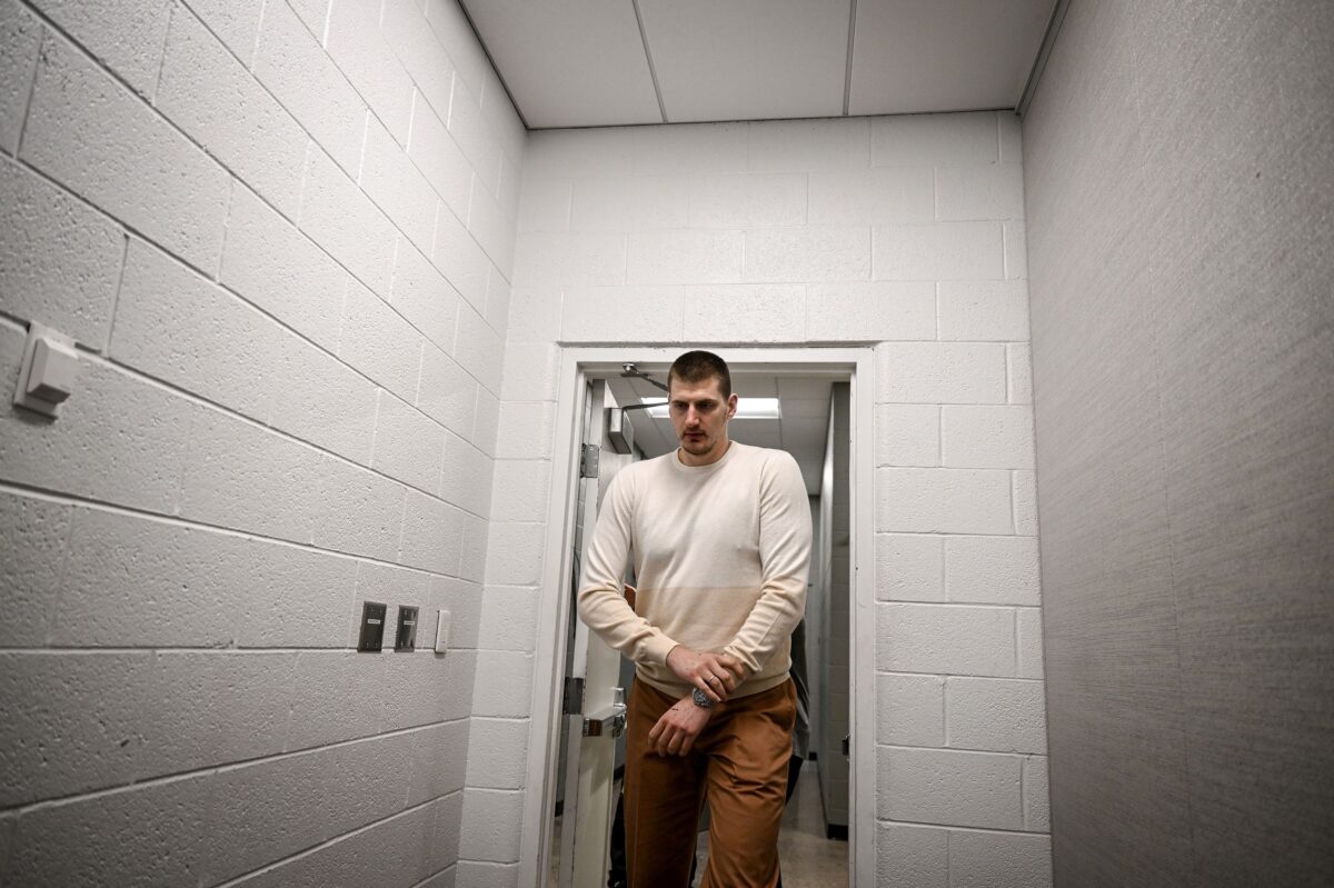 O Νίκολα Γιόκιτς σταμάτησε να φοράει… αμερικανιές και κάνει δουλειές με την Κίνα