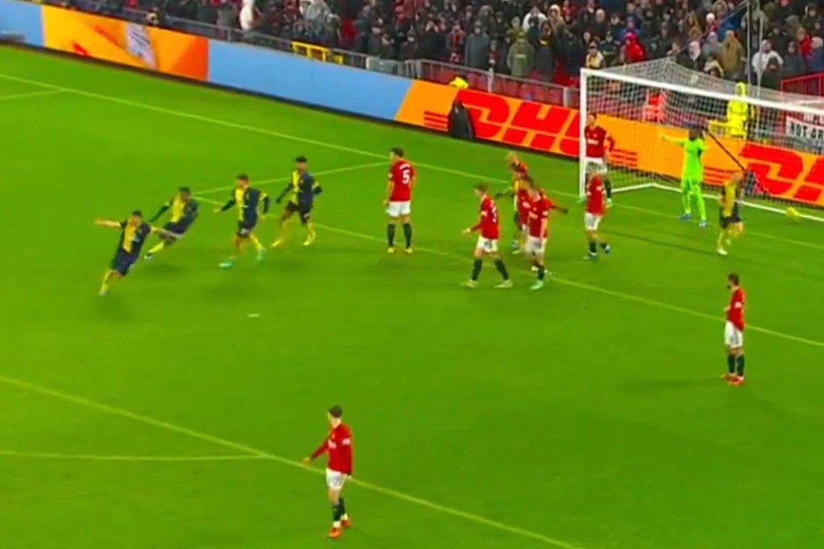 Η Μπόρνμουθ διέσυρε τη Γιουνάιτεντ στο Old Trafford – Ισοπαλία ανάμεσα σε Γουλβς και Νότιγχαμ