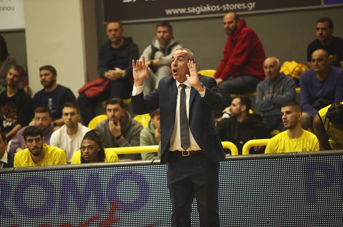 Λιμνιάτης: «Περήφανος για την ομάδα και τους χαρακτήρες που έχουμε»