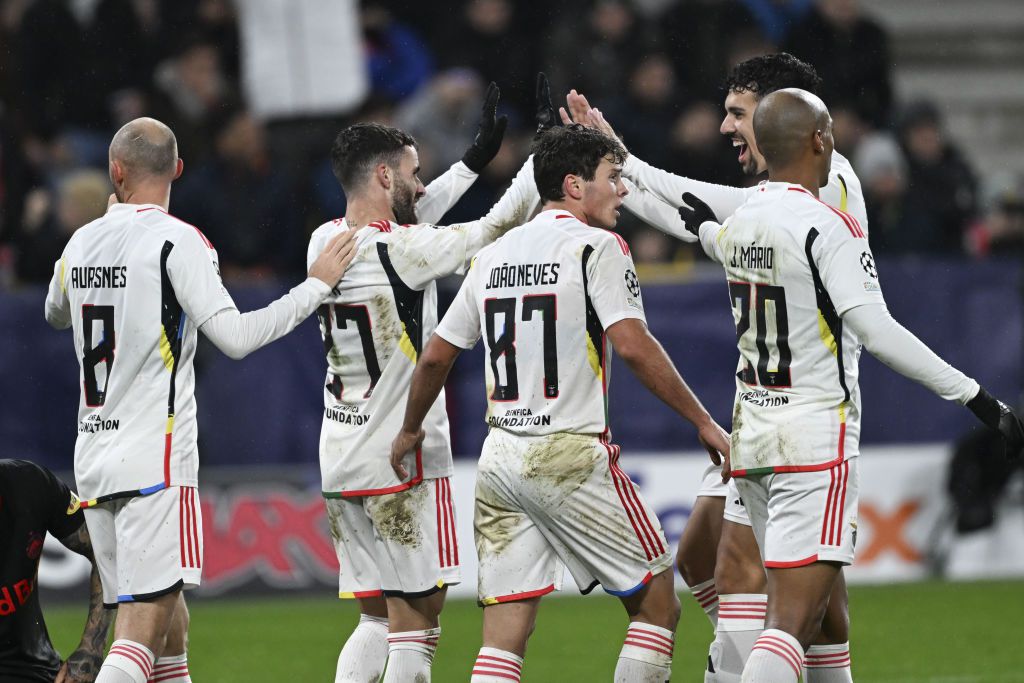 Η Μπενφίκα «έκλεψε» στις καθυστερήσεις το Europa League από την Σάλτσμπουργκ – Πρωτιά στον όμιλο για τη Σοσιεδάδ