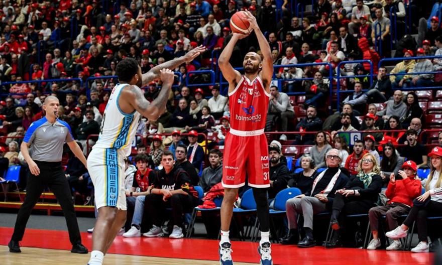 Έχασε τον Σιλντς η Αρμάνι και για τον Ολυμπιακό!