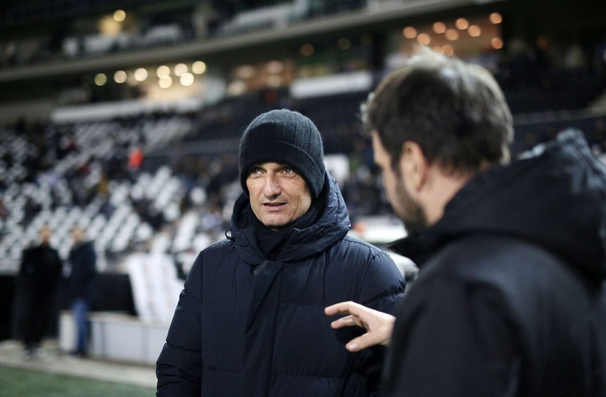 Μία μεγάλη έκπληξη: Ποιος ήταν ο πρώτος άνθρωπος που αντίκρισε ο Ράζβαν Λουτσέσκου στα αποδυτήρια μετά την πρόκριση