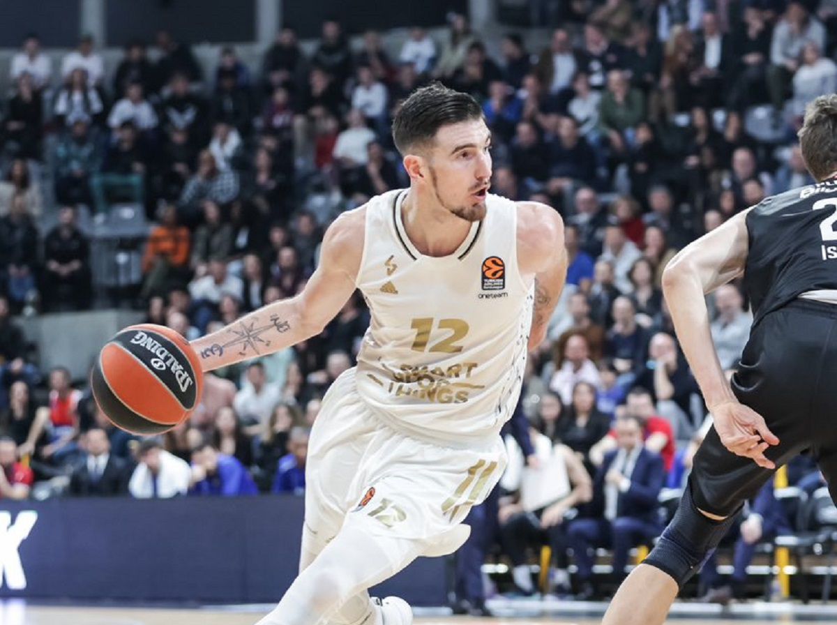 Με 2/2 βολές του Κλάιμπερν στα 5” η Εφές πέρασε από το Αστρομπάλ