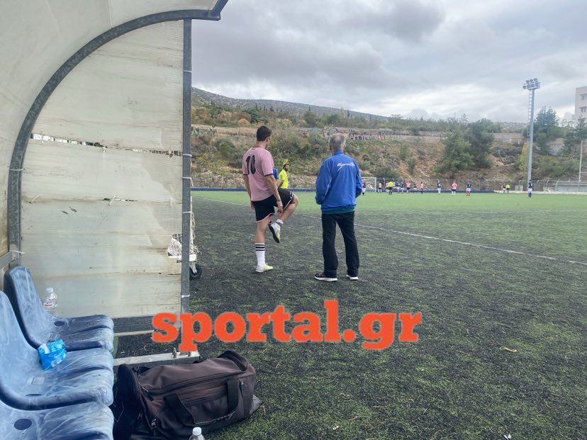 Αποκλειστικές φωτογραφίες: Ο Στέφανος Κασσελάκης στο δημοσιογραφικό πρωτάθλημα ποδοσφαίρου με τη φανέλα της «Αυγής» – Τραυματίστηκε και αποχώρησε