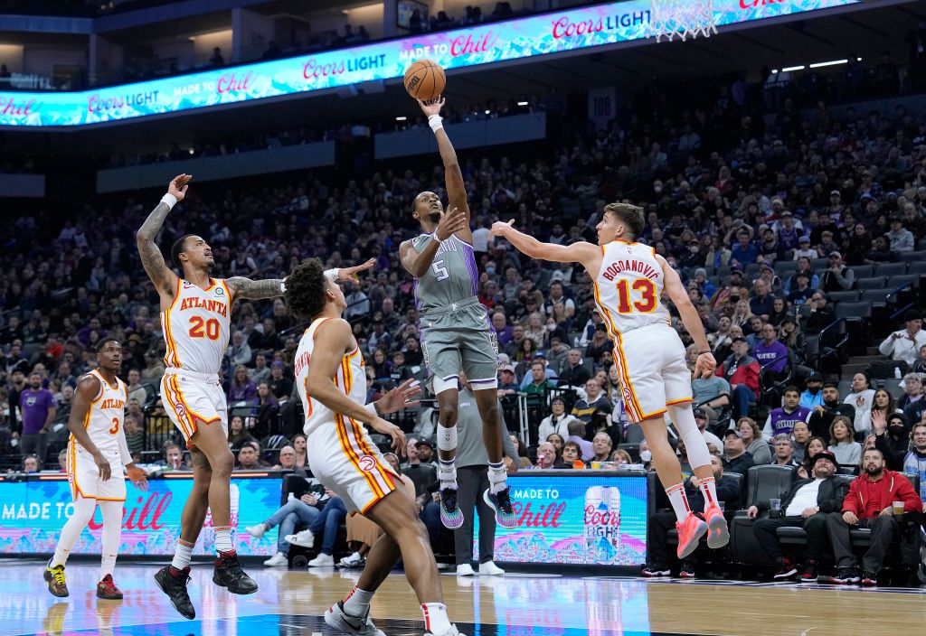 Ο Φοξ το πήρε… πάνω του και οι Κινγκς νίκησαν στην Ατλάντα – Δεν πήρε το «κάλεσμα» ο Βεζένκοφ (vids)