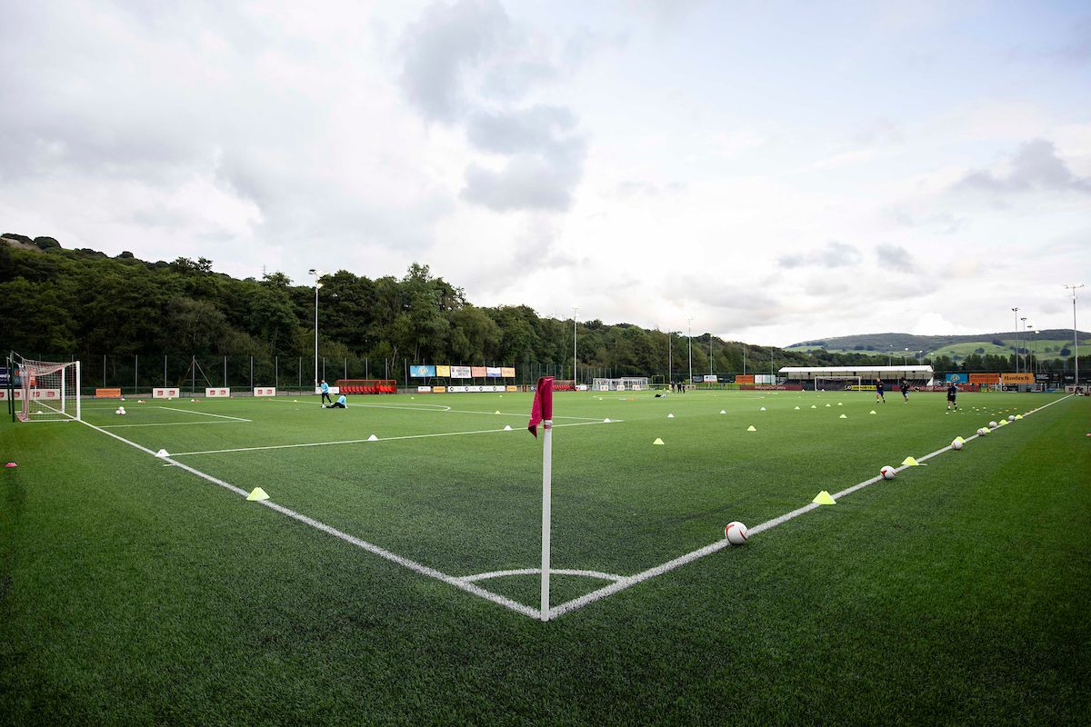 Απίθανο: Ομάδα στην Ουαλία τιμωρήθηκε με αφαίρεση 141 βαθμών επειδή άφησε παίκτες απλήρωτους