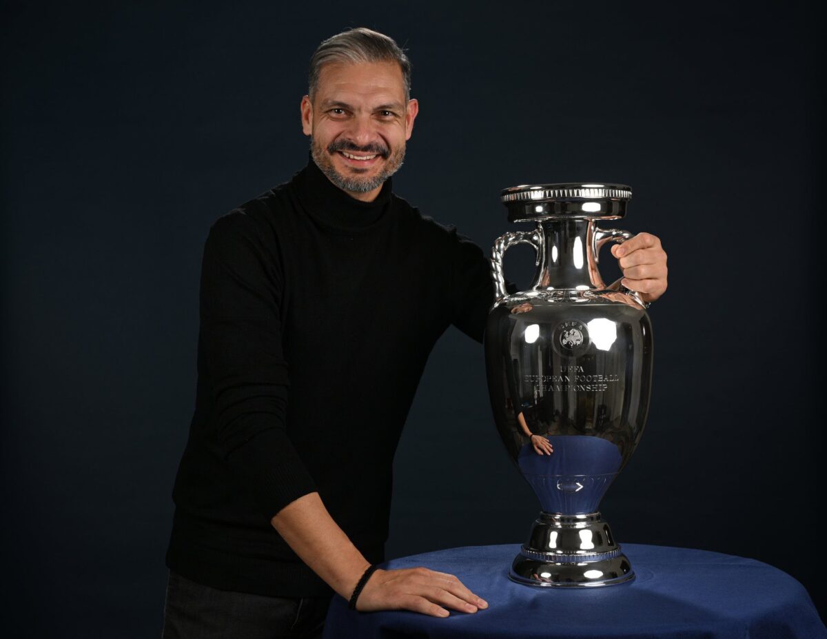 Η UEFA ευχήθηκε στον Χαριστέα με το «χρυσό» γκολ στον τελικό του Euro 2004 (vid)