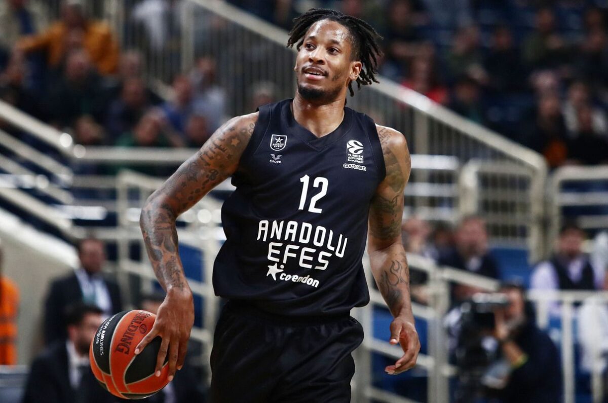 Τέλος ο Κλάιμπερν από την Εφές