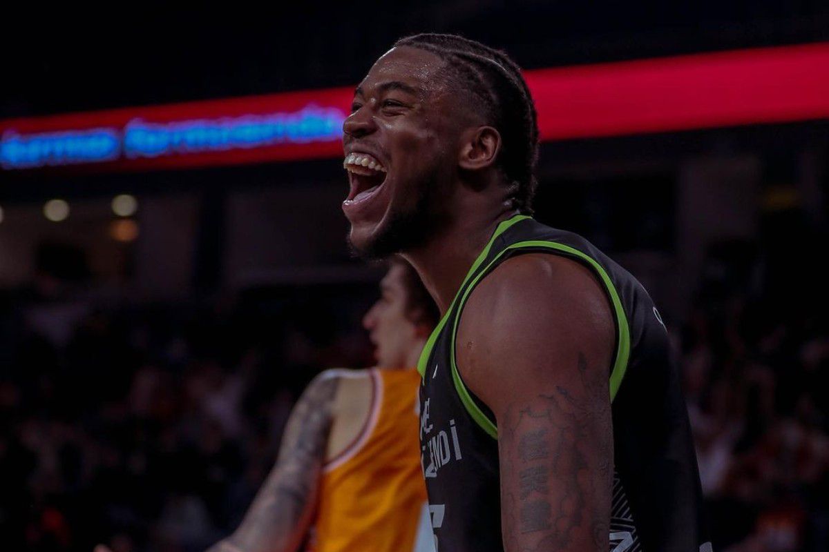 Και η Βαλένθια στη «μάχη» για Μόουζες Ράιτ – Παραμένει φαβορί ο Ολυμπιακός