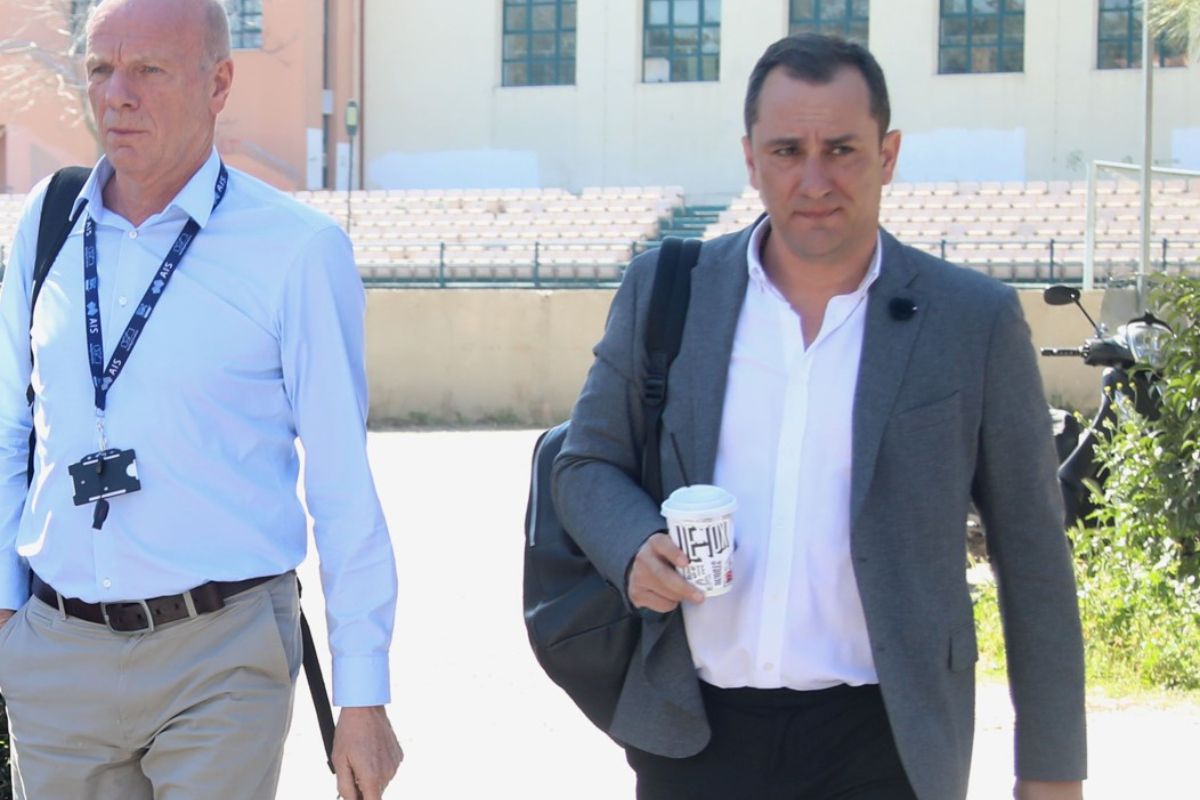 ΕΠΟ: «Χτύπησαν τη σύντροφο του Μάνταλου έξω από την οικία τους»
