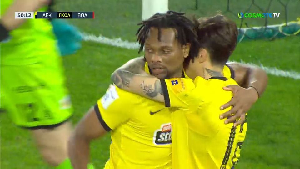 Ο Λιβάι από το σημείο του πέναλτι το 2-0 της ΑΕΚ (vid)