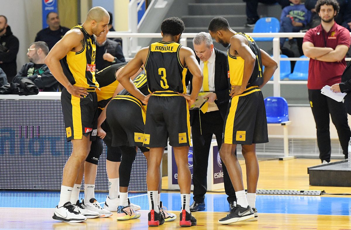 Με μια συγγνώμη, συγγνώμη μα δεν γίνονται και θαύματα