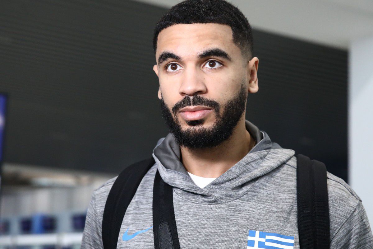 Μήτρου – Λονγκ: «Είμαι ενθουσιασμένος! Τιμή και περηφάνια που φοράω τα χρώματα της Εθνικής»