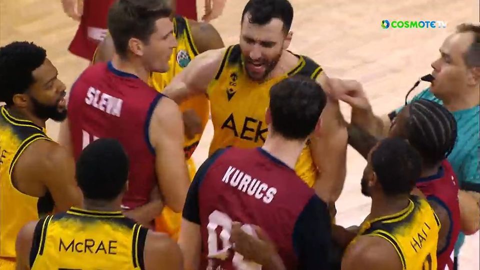 Ένταση πριν το φινάλε ανάμεσα σε Κουζέλογλου και Σλίβα