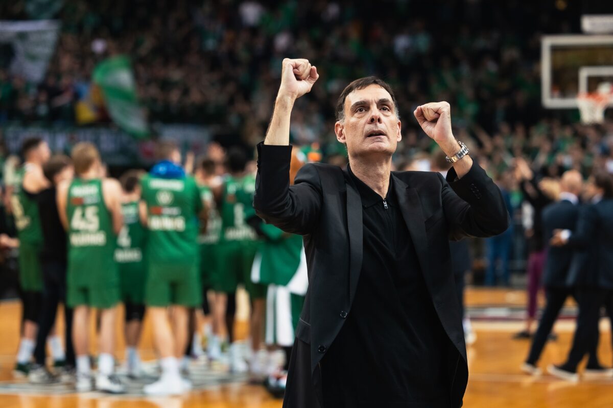 Είναι διαφορετικό να είσαι ο Γιώργος Μπαρτζώκας