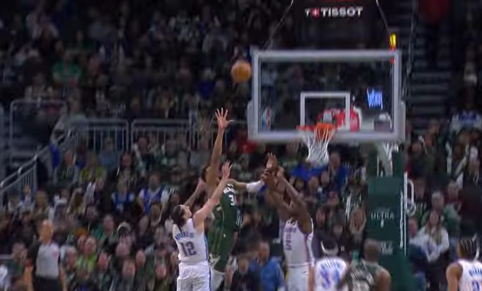 Με… ιπτάμενο Γιάννη το Top 10 της βραδιάς στο ΝΒΑ (vid)