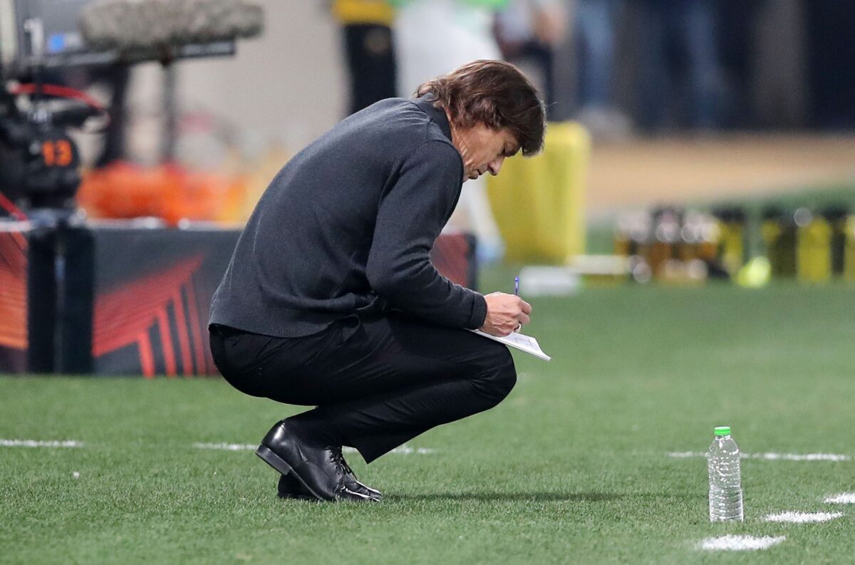 Η ΑΕΚ χαμήλωσε πολύ αλλά δεν έκλεισε την «χαραμάδα» για μεταγραφική κίνηση της τελευταίας στιγμής