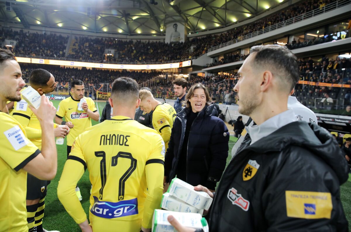 Η ΑΕΚ ξέρει τι εστί «διαβολοβδομάδα» με τρία ντέρμπι και ο Αλμέιδα… χαμογελά!