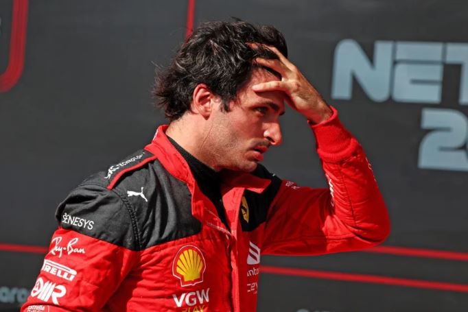 Ο Κάρλος Σάινθ χάνει τελικά λόγω σκωληκοειδίτιδας το γκραν πρι της Σαουδικής Αραβίας