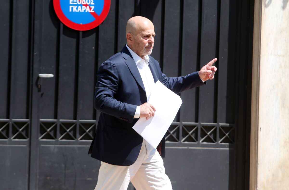 Αλαφούζος σε ΕΕΑ: «Οι αρμόδιες αρχές να βρουν στοιχεία»