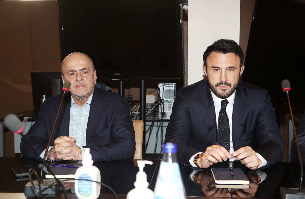 Η επιτομή της ελληνικότητας: Σύσκεψη για εισιτήρια που… απαγορεύεται να εκδοθούν!