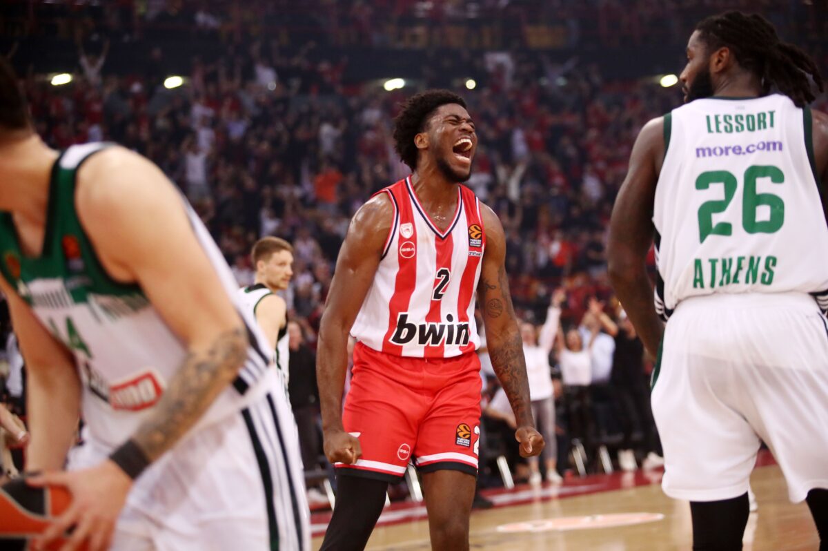 Μένει στον Ολυμπιακό ο Μόουζες Ράιτ