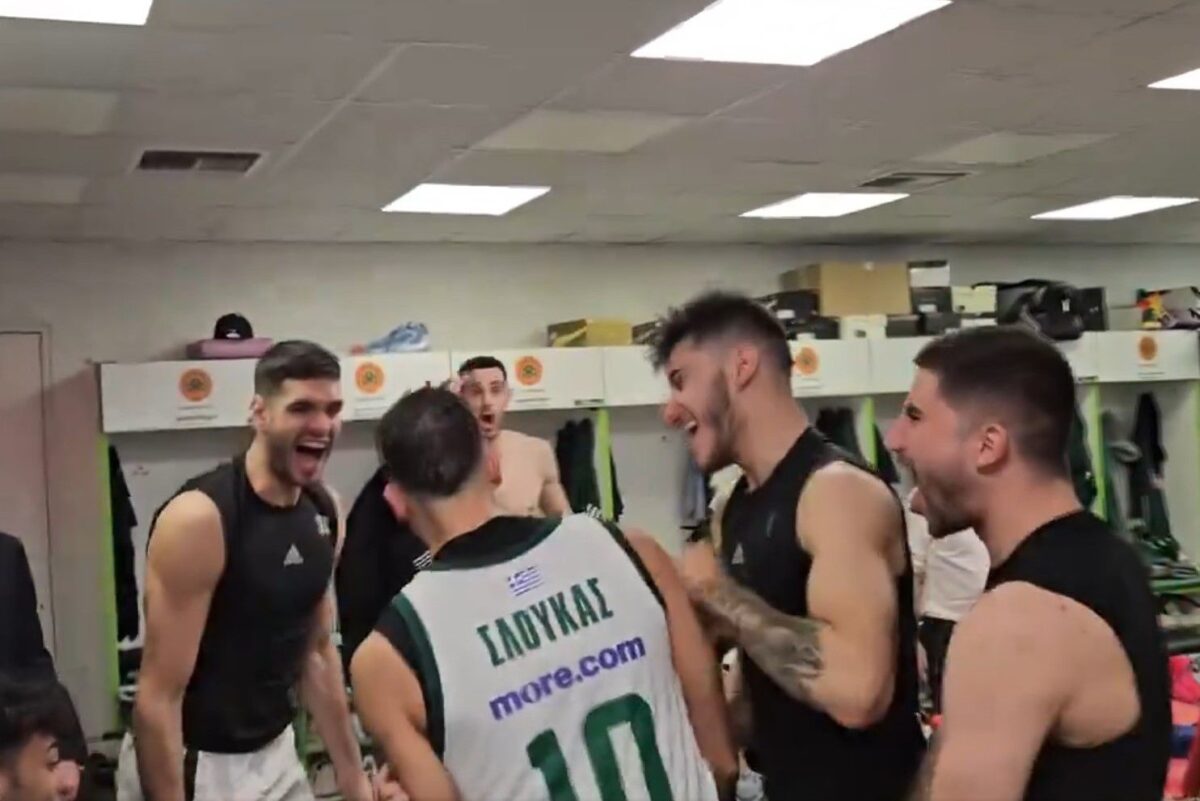 Η αποθέωση του Σλούκα στα αποδυτήρια: «M@@@ μόνος του το πήρε!» (vid)