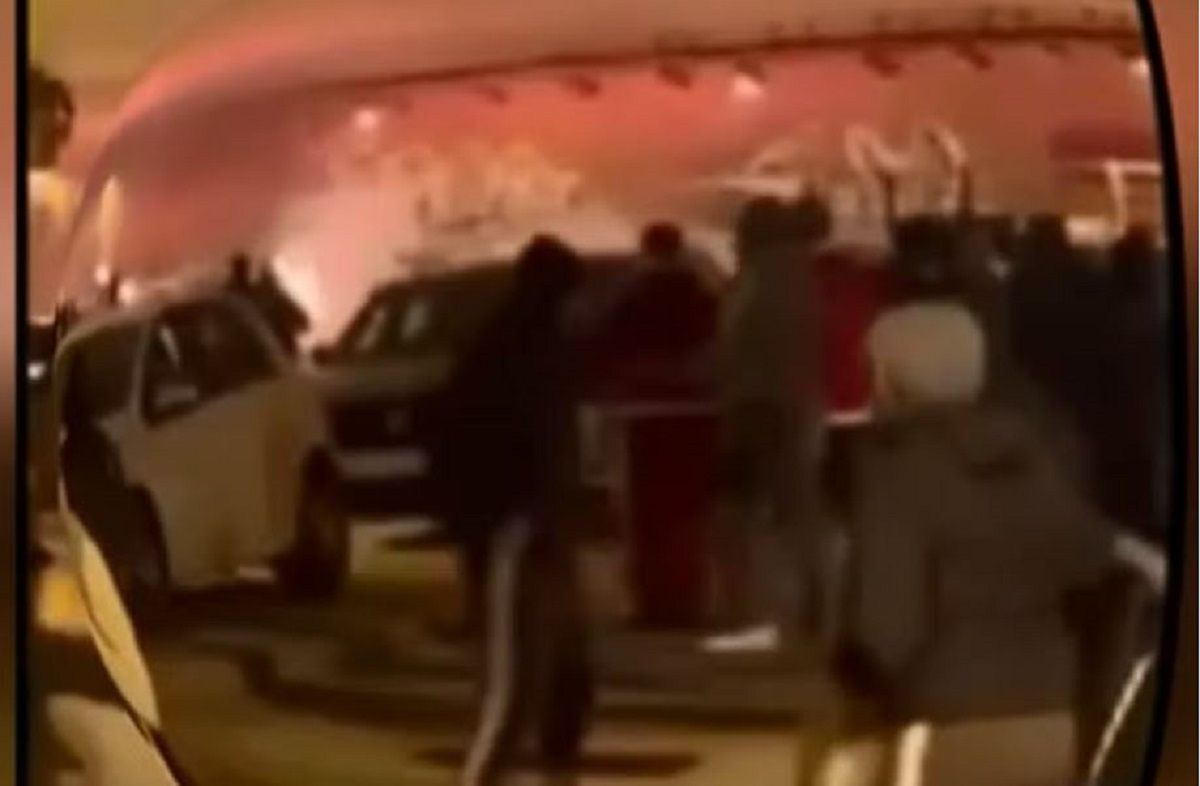 Χούλιγκανς ντυμένοι… Άγιοι Βασίληδες – Το βίντεο ντοκουμέντο που «καίει» του «εγκεφάλους»