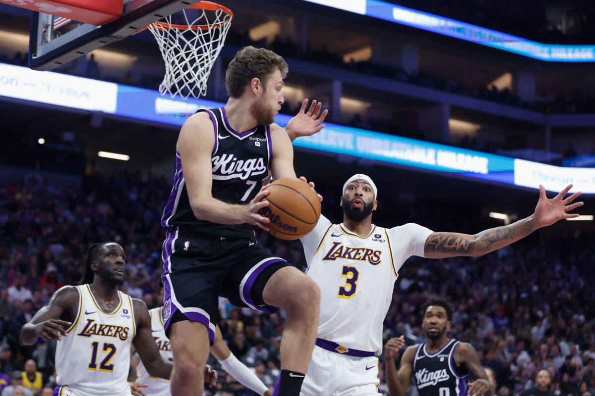 Η rookie σεζόν του Σάσα Βεζένκοφ στο Σακραμέντο ολοκληρώθηκε – Τι είδε, τι έκανε, τι είπε… (vids)