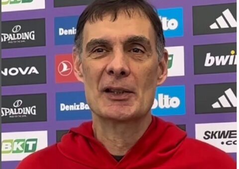 Το βίντεο που ο Μπαρτζώκας γελάει και μιλάει για «γνωστούς – άγνωστους»