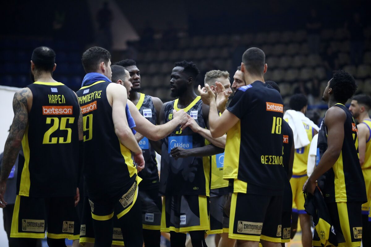 Πως μια πτήση των 21:30 από Αθήνα προς Θεσσαλονίκη αποτελεί… γούρι για μια ομάδα