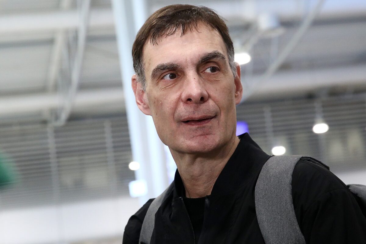 Μπαρτζώκας: «Ο Πετρούσεφ ίσως επιστρέψει με το Περιστέρι, τον Μιλουτίνοφ δεν θα τον έβαζα να παίξει με δύο προπονήσεις» (vid)