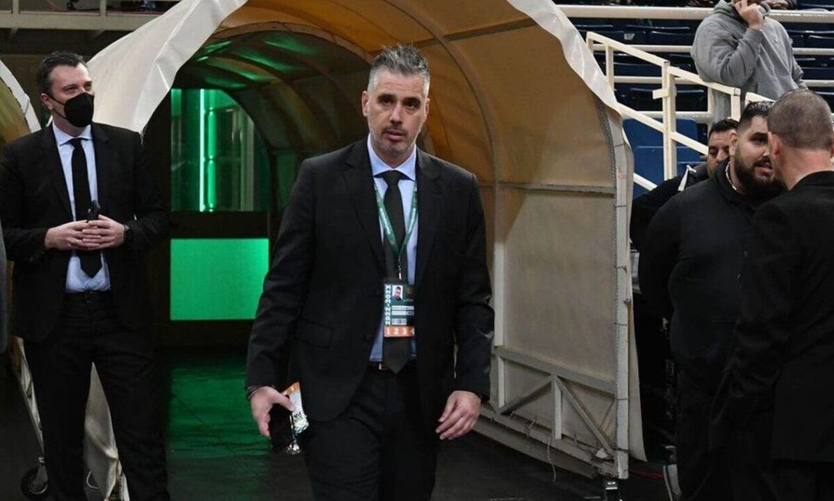Κοντός: «Έχουμε ένα σύστημα που παλεύει με λύσσα» (pic)