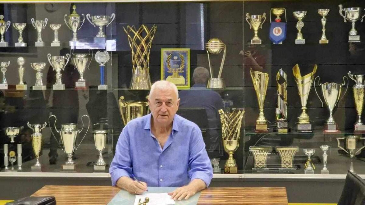 Ανοίγει τα χαρτιά του ο Σάκοτα για την επόμενη μέρα της ΑΕΚ