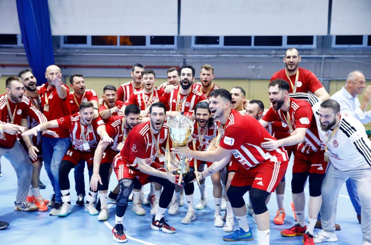Πέντε λεπτά αρκούσαν για τον Ολυμπιακό, 33-29 την ΑΕΚ και πρωτάθλημα!