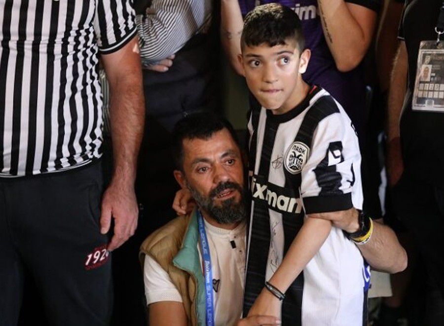 Η σπουδαία κίνηση από ΠΑΟΚ και Σαββίδη: Με έξοδα της ομάδας θα πάει ο μικρός Γιάννης στις ΗΠΑ για θεραπεία